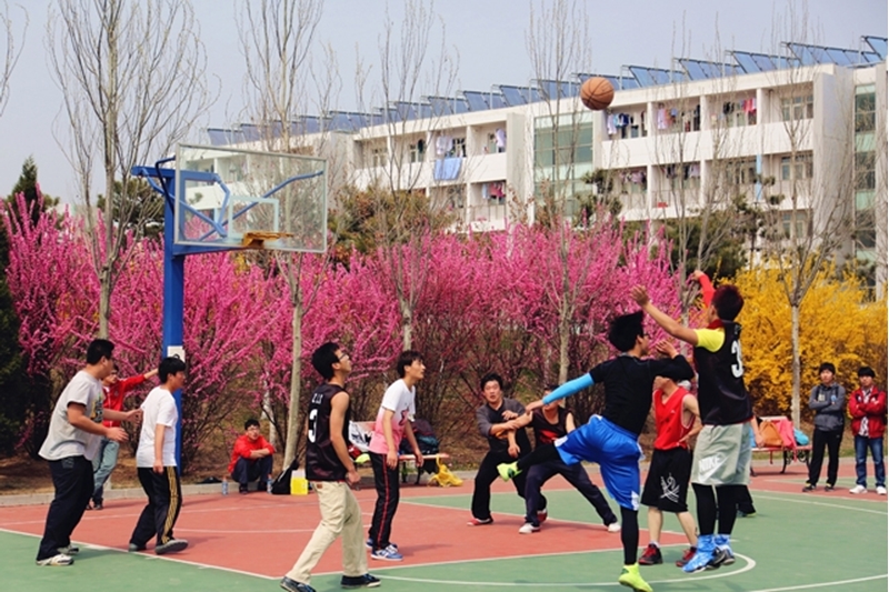 Dalian Medical University 