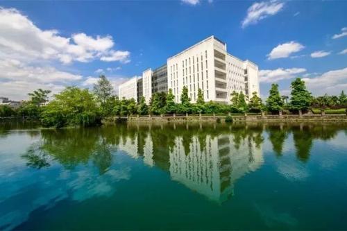 มหาวิทยาลัยในจีน  Xihua University 西华大学