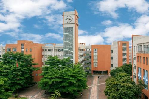 มหาวิทยาลัยในจีน：Guangdong University of Foreign Studies 广东外语外贸大学