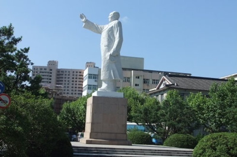 East China Normal University 
