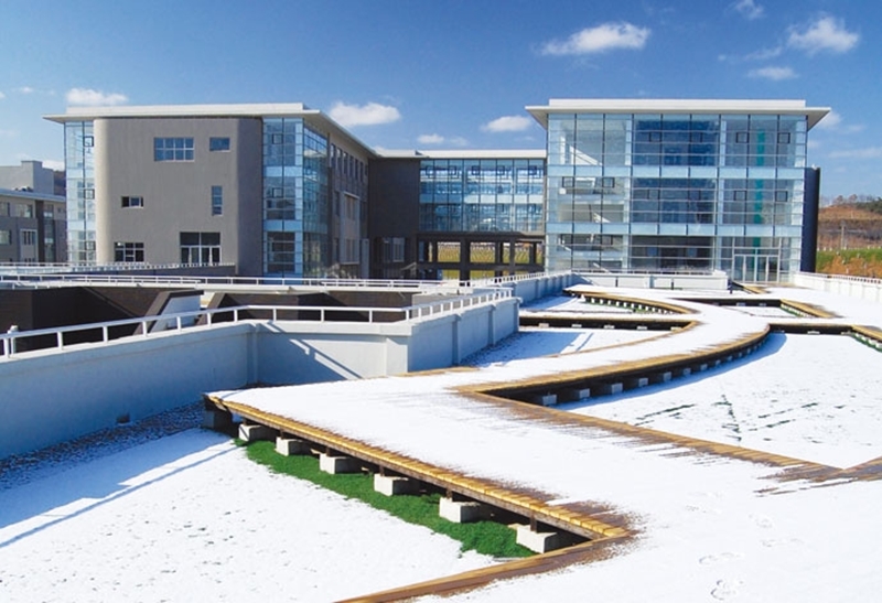 Dalian Medical University 