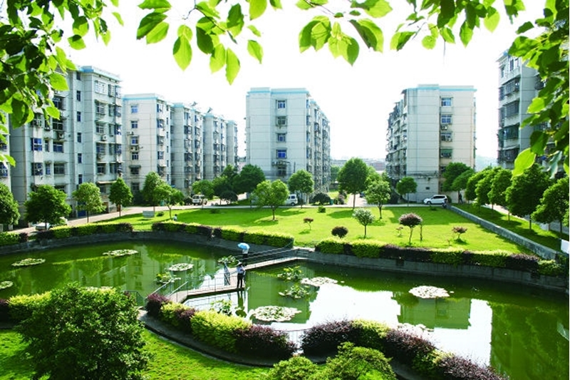Hunan University of Technology and Commerce 