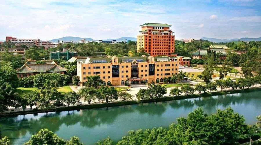 เรียนต่อจีน：South China University of Technology