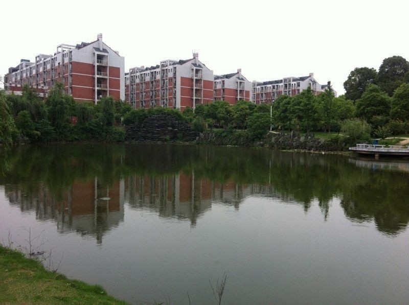 Hunan University of Technology 