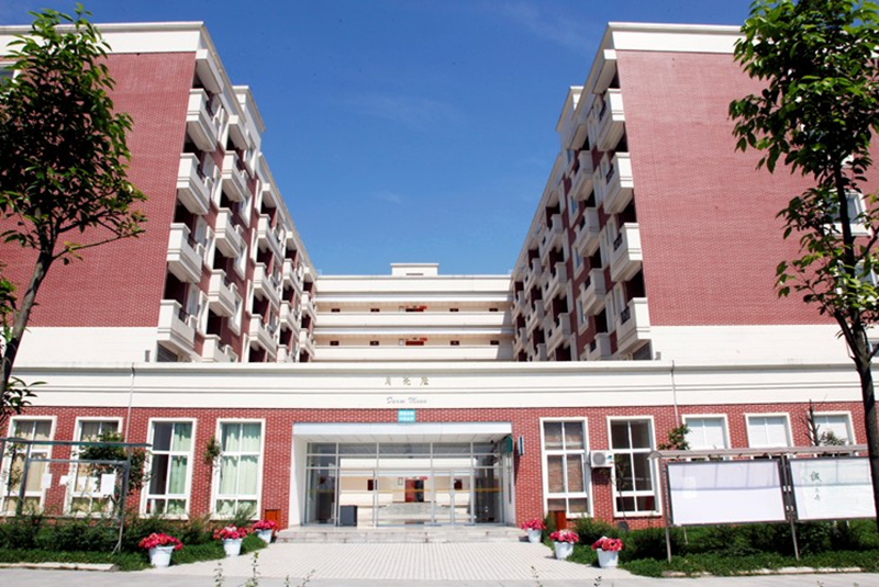 มหาวิทยาลัยในจีน Sichuan Normal University  