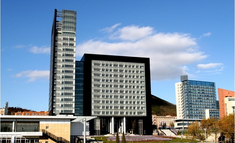 Dalian University of Technology