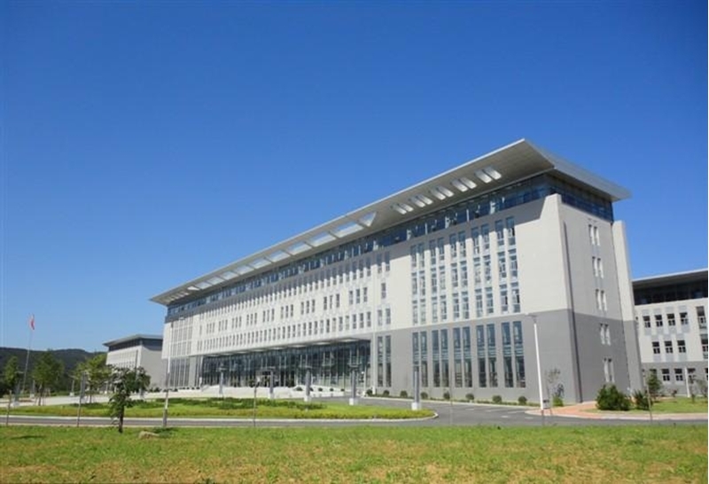 Dalian Minzu University 
