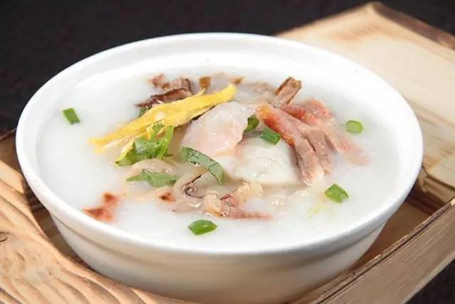 เรียนต่อจีน：โจ๊ก