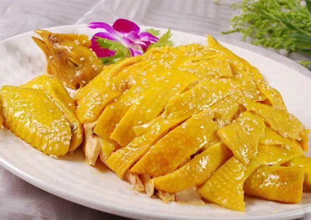 เรียนต่อจีน：ไก่ตอน