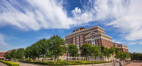 Tianjin Foreign Studies University 