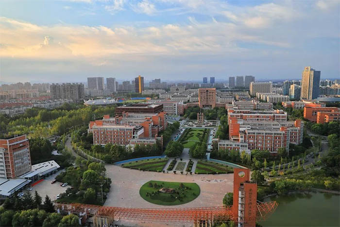 เรียนต่อจีน: Hangzhou Dianzi University 