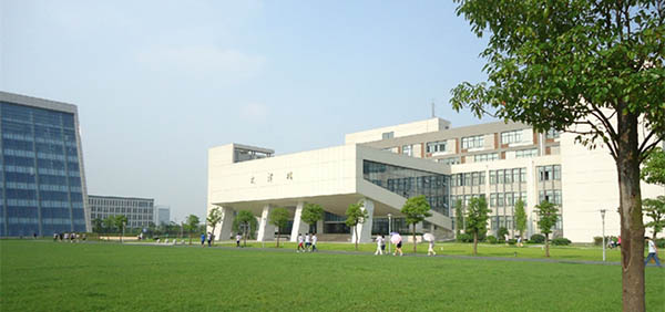 Yangzhou University 扬州大学
