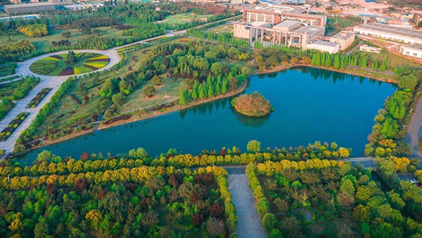 มหาวิทยาลัยในจีน  Xihua University 西华大学