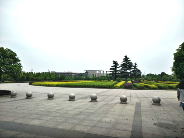 มหาวิทยาลัยในจีน  Xihua University 西华大学