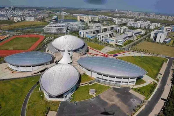 Shanghai Maritime University  上海海事大学