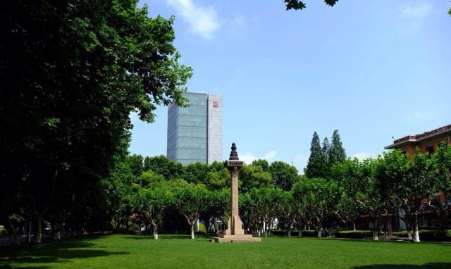 Tsinghua University ดีไหม？
