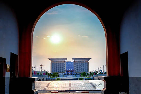 มหาวิทยาลัยครูกวางสี Guangxi Normal University