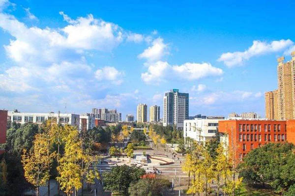 มหาวิทยาลัยเทคโนโลยีสารสนเทศเฉิงตู Chengdu University of Information Technology